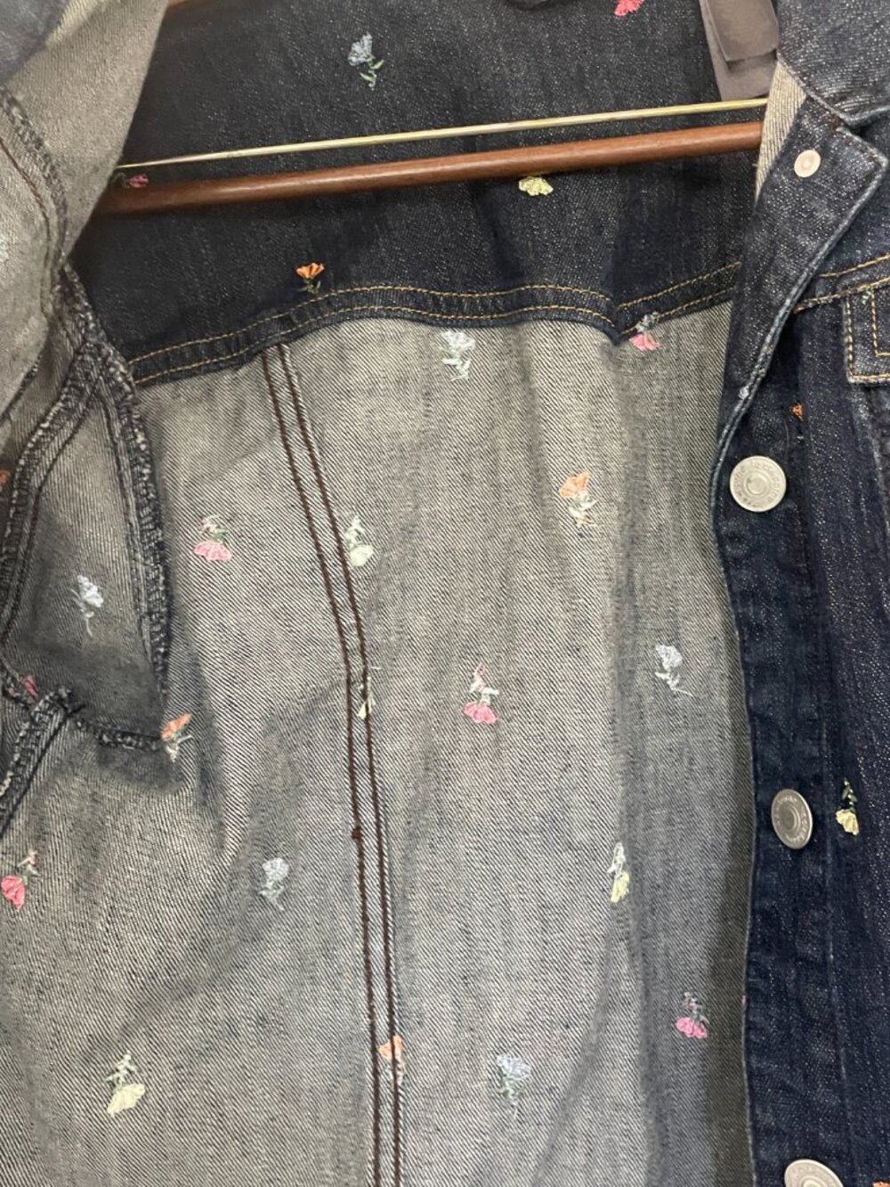 Liz Claiborne Womens Sz XL Floral Embroidered Dark Blue Denim Jacket - Picture 7 of 8